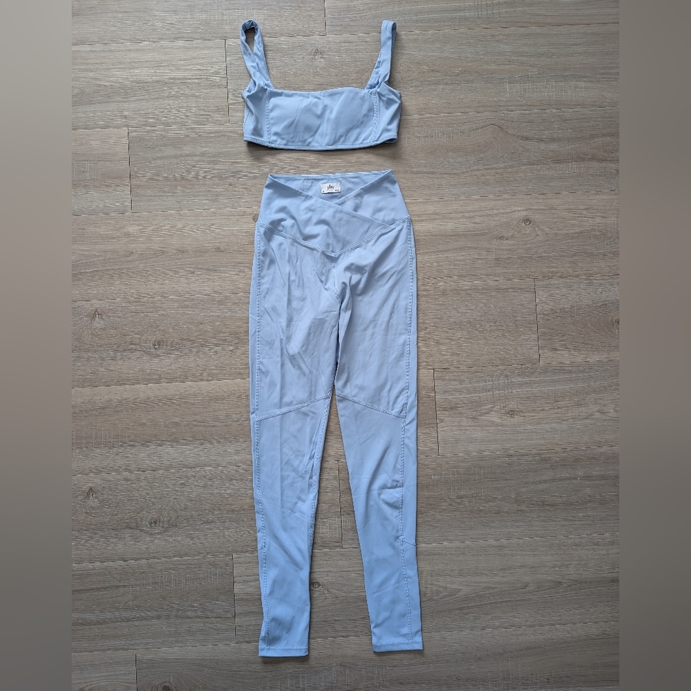 YLLW Cross Waist Workout Set